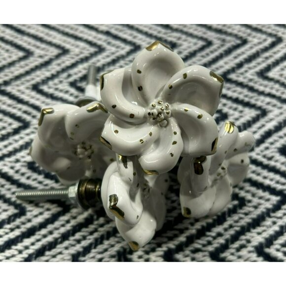 Other - Set Of 4 White Ceramic Flower Cabinet Knobs With Gold Accents For Drawers Doors